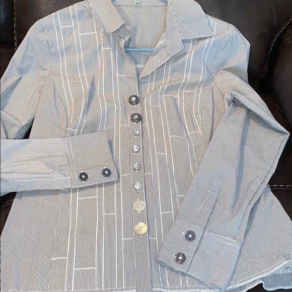 Blouse - Picture 4 of 4